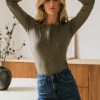 Clothing böhme | Quincy Henley Top In Olive